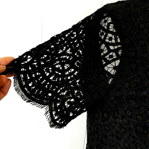 NWT-Philosophy Black or White Lace Short Slv Top - Picture 7 of 9